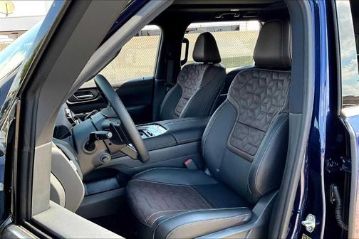 2025 Nissan Armada Platinum