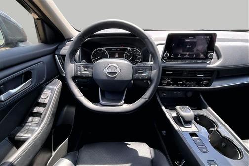 Super Black 2025 Nissan Rogue SV