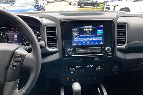 2024 Nissan Frontier SL