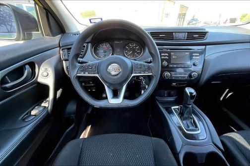 Nitro Lime 2017 Nissan Rogue Sport S