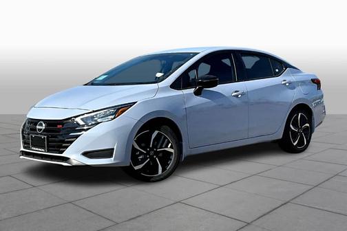 2025 Nissan Versa 1.6 SR