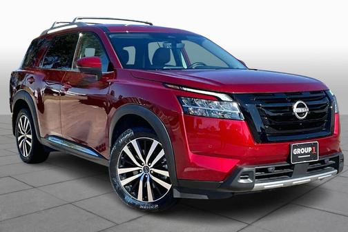 2023 Nissan Pathfinder Platinum
