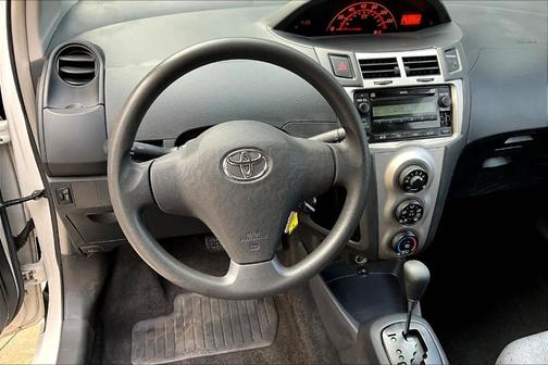 2009 Toyota Yaris 