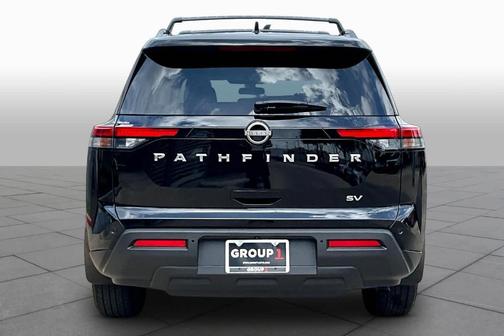 Black 2024 Nissan Pathfinder SV