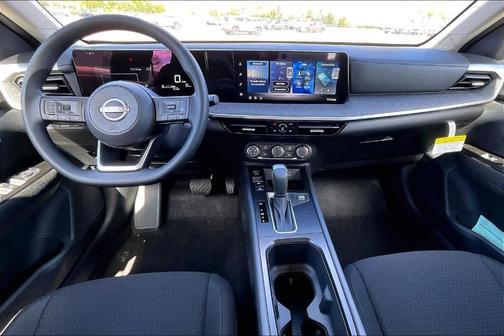 Super Black 2026 Nissan Kicks S