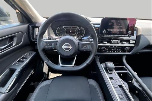 Black 2025 Nissan Pathfinder SV