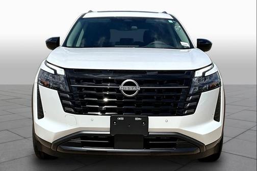 Everest White P 2026 Nissan Pathfinder SV