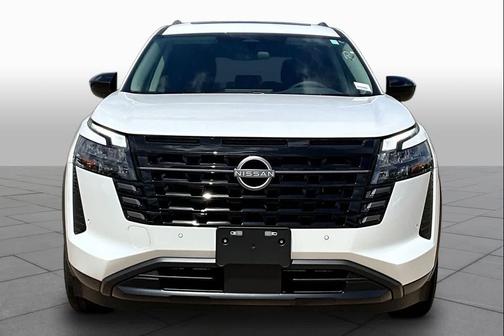 Everest White Pearl Tricoat 2026 Nissan Pathfinder SV