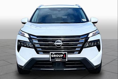 Everest White Pearl 2024 Nissan Rogue SV