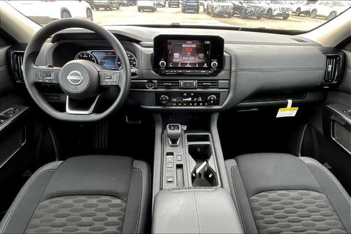 2025 Nissan Pathfinder S