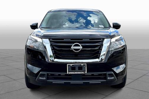 2025 Nissan Pathfinder S