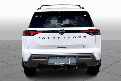 Everest White P 2026 Nissan Pathfinder SL