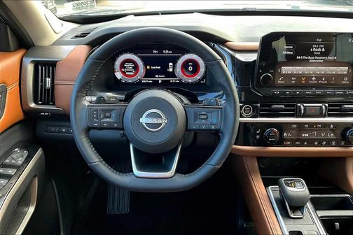 2024 Nissan Pathfinder Platinum