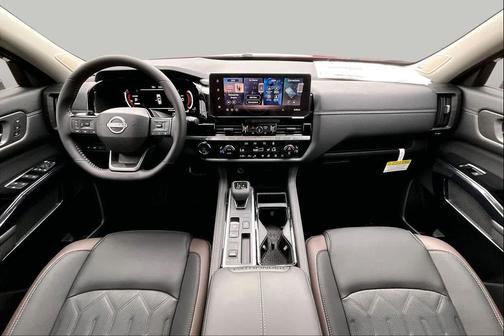 Scarlet Ember Tintcoat/Super Black 2026 Nissan Pathfinder Platinum