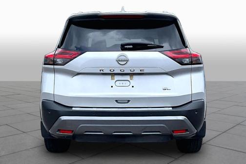 Brilliant Silver 2022 Nissan Rogue SL