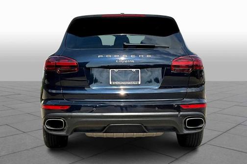 2016 Porsche Cayenne Base
