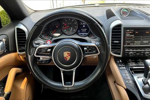 2016 Porsche Cayenne Base