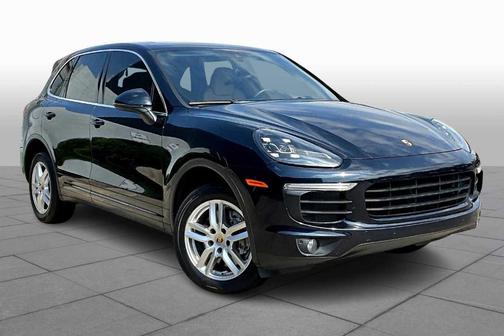 2016 Porsche Cayenne Base
