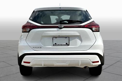 2025 Nissan Kicks Play S