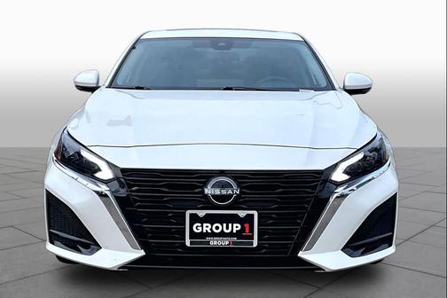 White 2024 Nissan Altima 2.5 SL