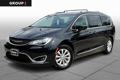 2018 Chrysler Pacifica Touring-L