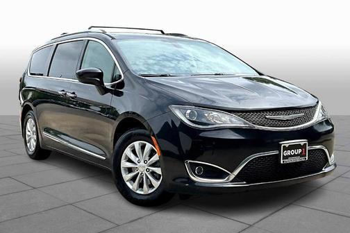 2018 Chrysler Pacifica Touring-L