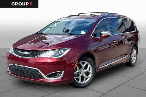Velvet Red Pearlcoat 2018 Chrysler Pacifica Limited