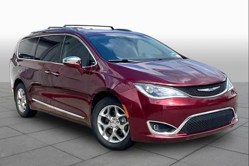 Velvet Red Pearlcoat 2018 Chrysler Pacifica Limited