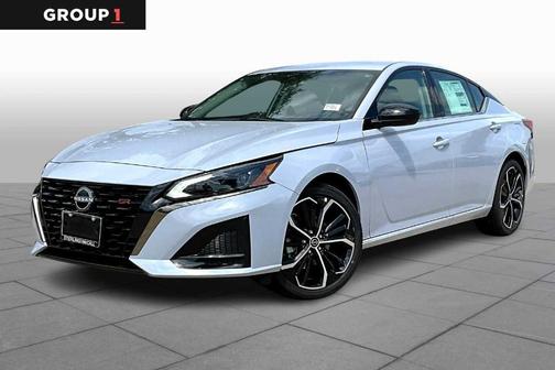 2025 Nissan Altima SR