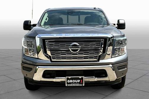 2020 Nissan Titan SV