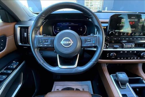 2024 Nissan Pathfinder Platinum