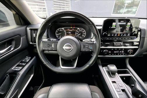 2 Tone Gray / Black Roof 2023 Nissan Pathfinder SL
