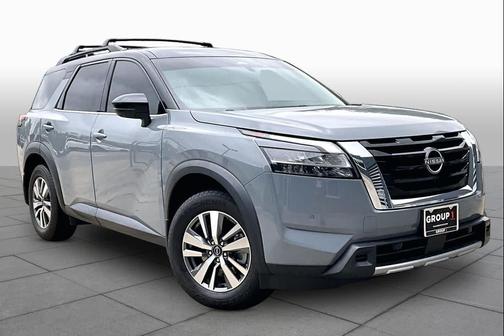 2 Tone Gray / Black Roof 2023 Nissan Pathfinder SL