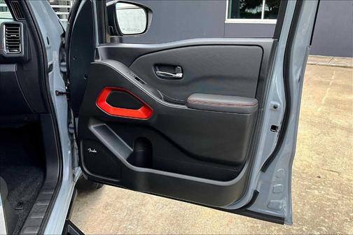 2024 Nissan Frontier PRO-X