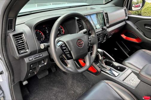 2024 Nissan Frontier PRO-X