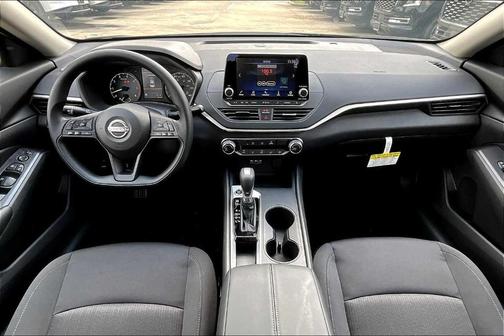 2025 Nissan Altima S