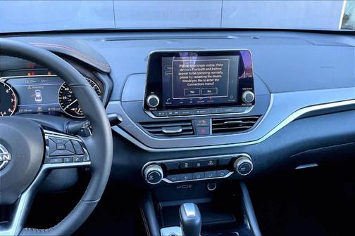 2025 Nissan Altima SR