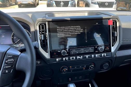 2025 Nissan Frontier SV