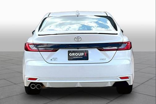 Wind Chill Pearl 2025 Toyota Camry XSE