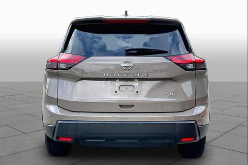 Baja Storm 2025 Nissan Rogue SV