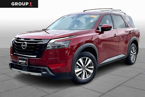 2023 Nissan Pathfinder SL