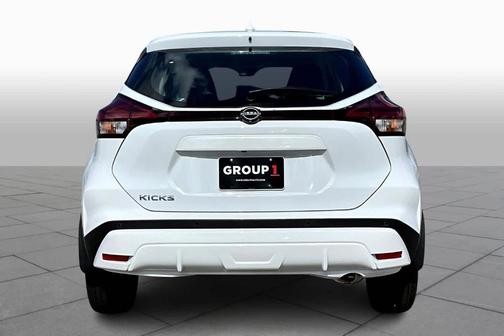 2025 Nissan Kicks Play S