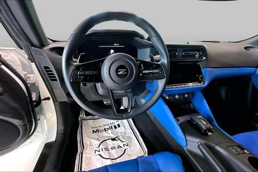 Pearl White Tricoat / Super Black 2025 Nissan Z Performance