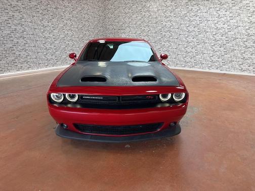 2016 Dodge Challenger R/T Scat Pack