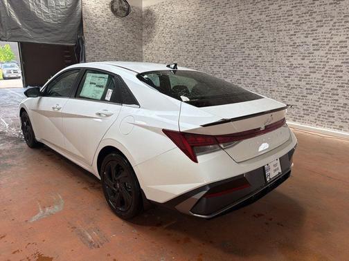 Serenity White Pearl 2026 Hyundai ELANTRA SEL Sport