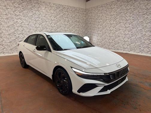 Serenity White Pearl 2026 Hyundai ELANTRA SEL Sport