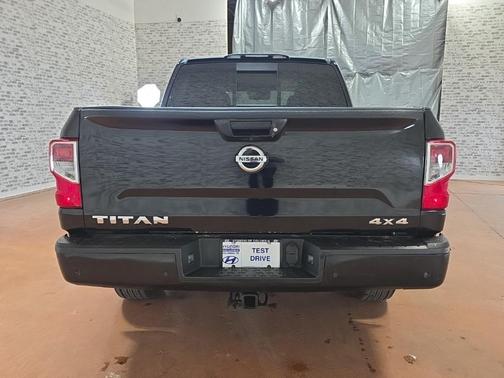 2021 Nissan Titan S