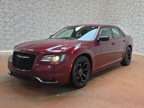 2019 Chrysler 300 Touring
