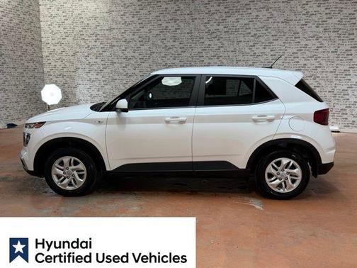 2025 Hyundai VENUE SE