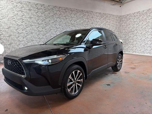 2022 Toyota Corolla Cross XLE